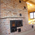 Leivaahjuga ahi ning soemüüri ja lesoga pliit