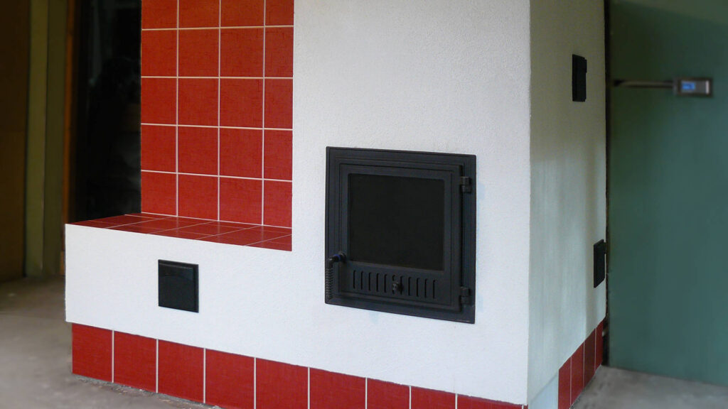 Silmapaistev kütteautomaatikaga ahi